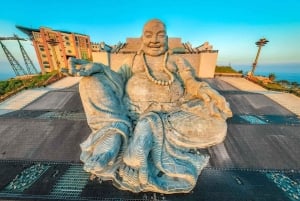 Ho Chi Minh: Musta Neitsytvuori ja Cao Dai -temppeli