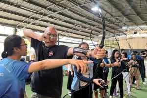 Ho Chi Minhstad: boogschieten en verborgen café-ervaring