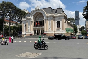 Ciudad Ho Chi Minh: arte, cultura y atardecer en una azotea
