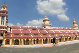 Ho Chi Minh City: Cao Dai Temple & Black Lady Mountain Tour