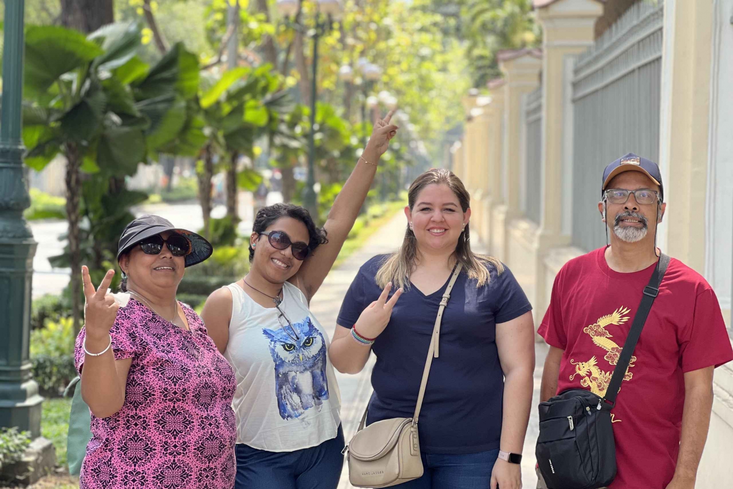 Ho Chi Minh: Guided Walking Tour with War Remnants Museum