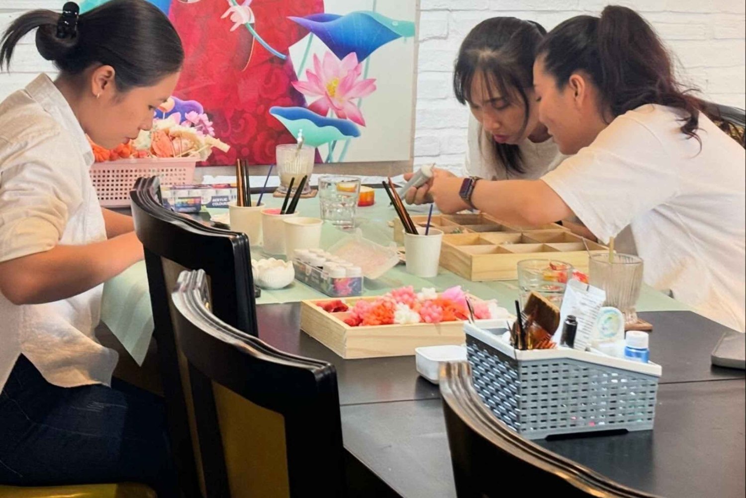 Ho Chi Minh City: Coffee & Paper Flower Workshop Tour