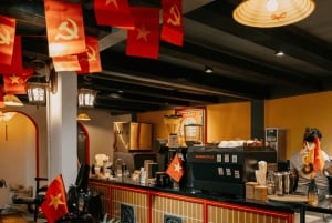 Ho Chi Minh City: tour tra caffè e laboratorio di fiori di carta