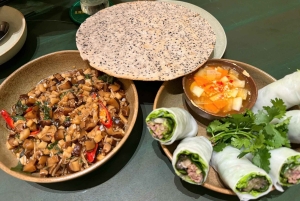 Ho Chi Minh City: Craft Beer and Local Food Tour by Scooter