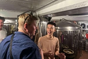 Ho Chi Minh City: Craft Beer and Local Food Tour by Scooter