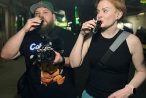 Ho Chi Minh City: Craft Beer and Local Food Tour by Scooter