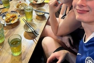 Ho Chi Minh City: Craft Beer and Local Food Tour by Scooter