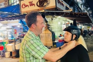 Ho Chi Minh City: Food Tour by Scooter with Eleven Tastings