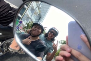 Ho Chi Minh City: Food Tour by Scooter with Eleven Tastings