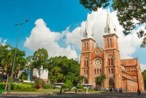 Ho Chi Minh City: Walking Tour with Local Guide