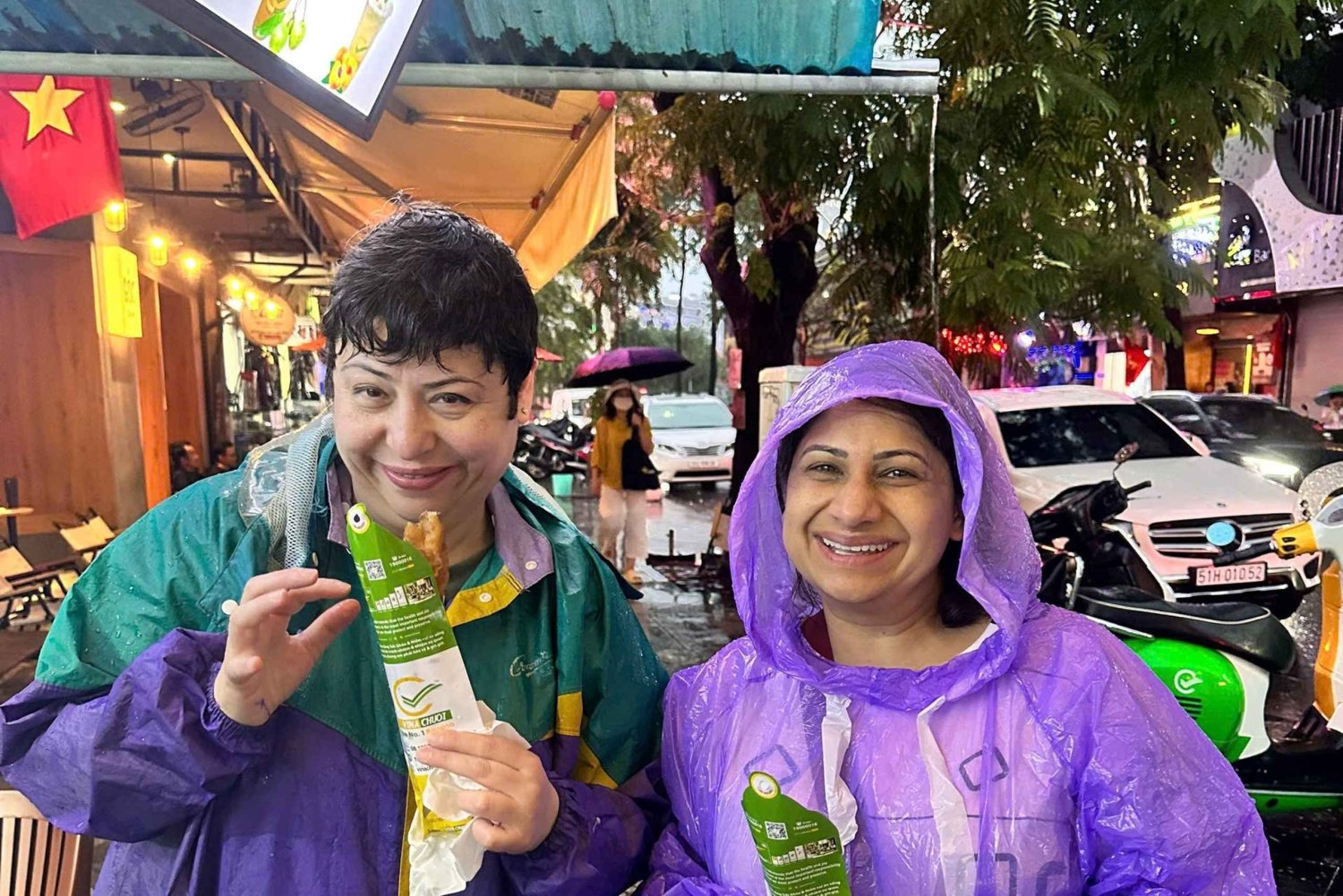 Ho Chi Minh City: Hidden Alleys Street Art & Local Life Tour