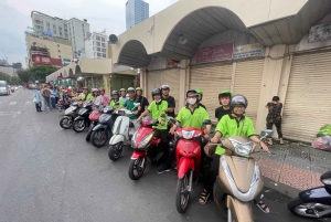 Cidade de Ho Chi Minh: Excursão noturna de moto e comida local