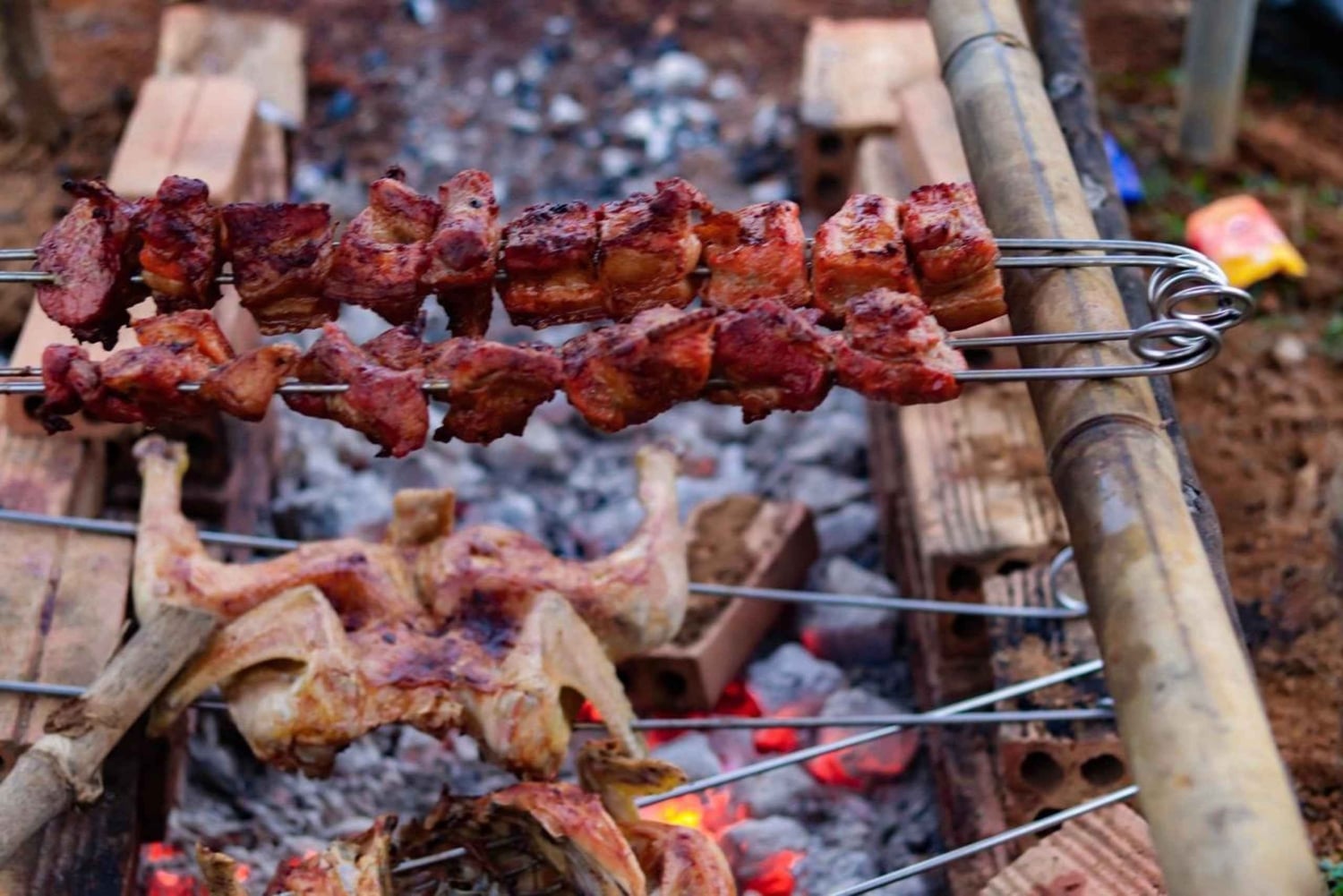 Ho Chi Minh City: Local Student Cooking Class & Market Tour