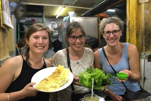 Ho Chi Minh: Motorbike Street Food Tour with Local Students
