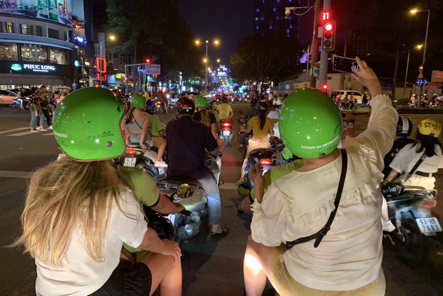 Ho Chi Minh City: Local Food and Sights Motorbike Night Tour