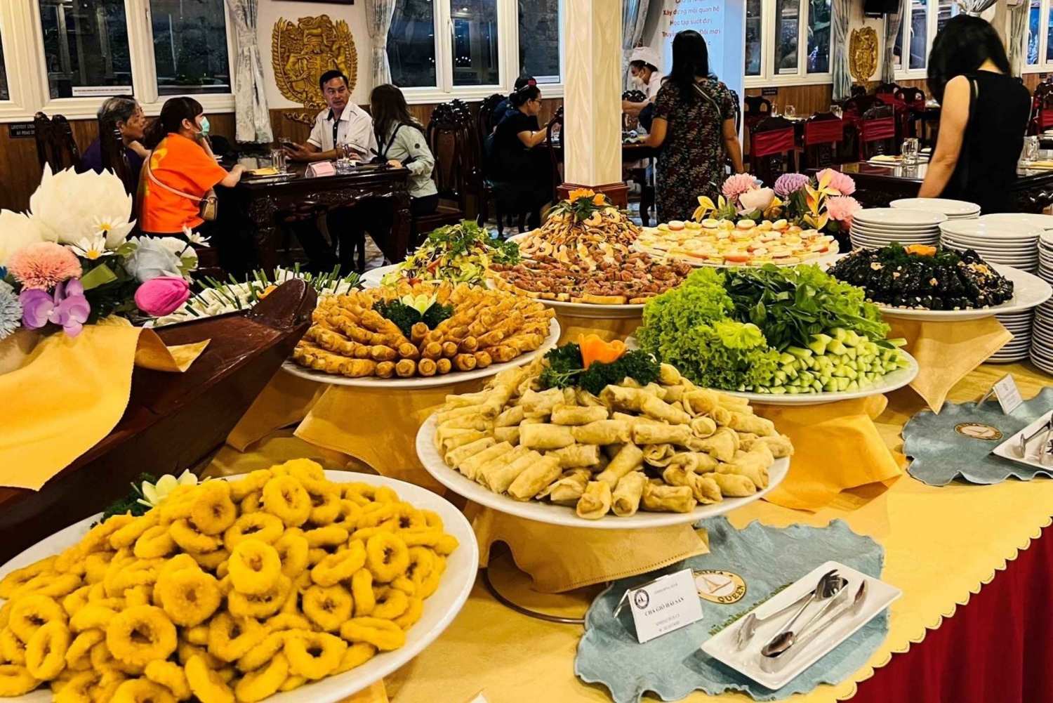 Ho Chi Minh City: Saigon River Dinner Cruise with Buffet