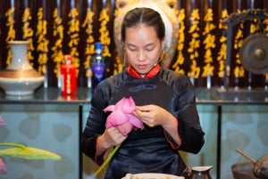 Ho Chi Minh City: Vietnamese Lotus Tea Culture Experience