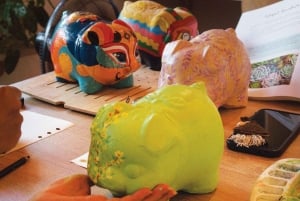 ホーチミン市：ベトナムの貯金箱絵付けワークショップ