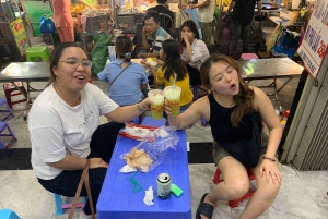 Ho Chi Minh City: Walking Food Tour with 13 Tastings