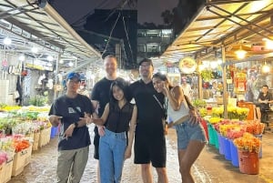 Ho Chi Minh City: Walking Food Tour with 13 Tastings