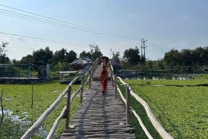 Ho Chi Minh: Cu Chi Tunnels & Tan Lap Floating Village Tour