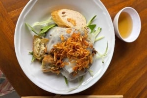 Ho Chi Minh: Alkuperäinen katukeittiöruokakierros ruokailijoiden kanssa