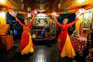 Ho Chi Minh: Saigon Night Tour with Buffet Dinner Cruise