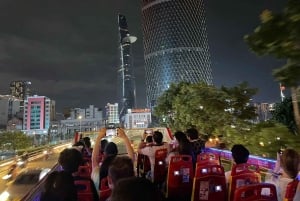 Espectáculo de títeres acuáticos, autobús acuático y autobús turístico en Ho Chi Minh