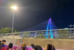 Espectáculo de títeres acuáticos, autobús acuático y autobús turístico en Ho Chi Minh