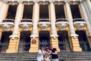 Hoa Lo gevangenis en klein Parijs in Hanoi