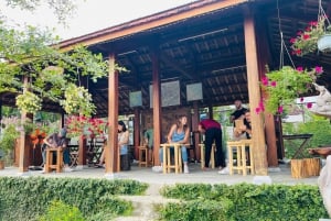 Hoi An: Clase de 3 horas de talla en madera con un artista local