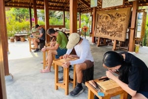 Hoi An : 3 heures de cours de sculpture sur bois avec un artiste local