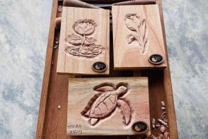 Hoi An: Wood Carving Class with Village Master Artisan