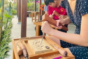 Hoi An: Wood Carving Class with Village Master Artisan