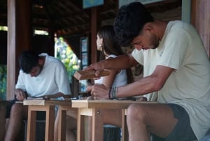 Hoi An: Wood Carving Class with Village Master Artisan