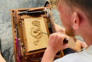 Hoi An: Wood Carving Class with Village Master Artisan
