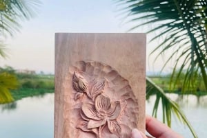 Hoi An: Wood Carving Class with Village Master Artisan