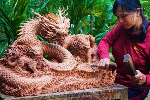 Hoi An Handicraft Workshop: Statue Wood Carving
