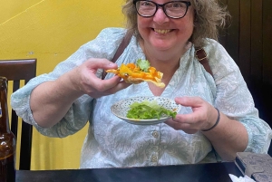 Hoi An: tour guiado pela cidade antiga com comida e karaoke