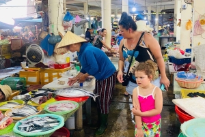 Hoi An: tour guiado pela cidade antiga com comida e karaoke