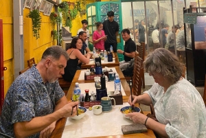 Hoi An: tour guiado pela cidade antiga com comida e karaoke