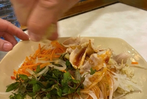 Hoi An: tour guiado pela cidade antiga com comida e karaoke