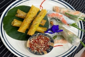 Aula de culinária autêntica em Hoi An com um chef profissional em um pequeno grupo