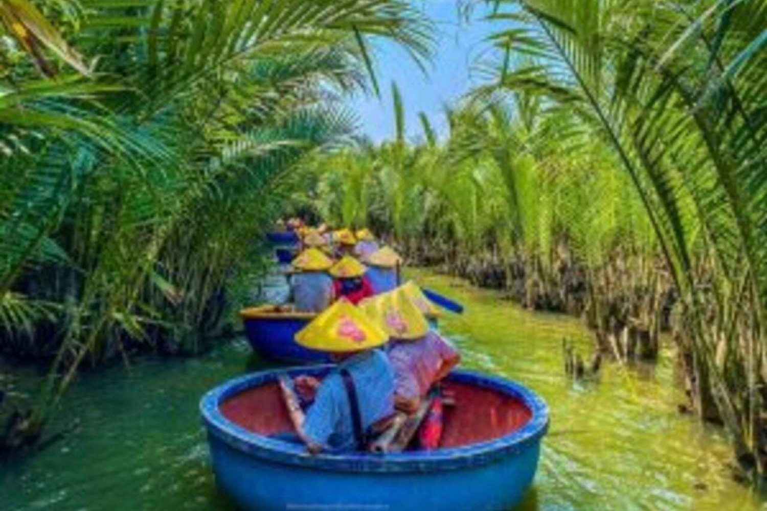 Hoi An: Paseo en barco con cestas de bambú por el bosque de cocoteros de Bay Mau