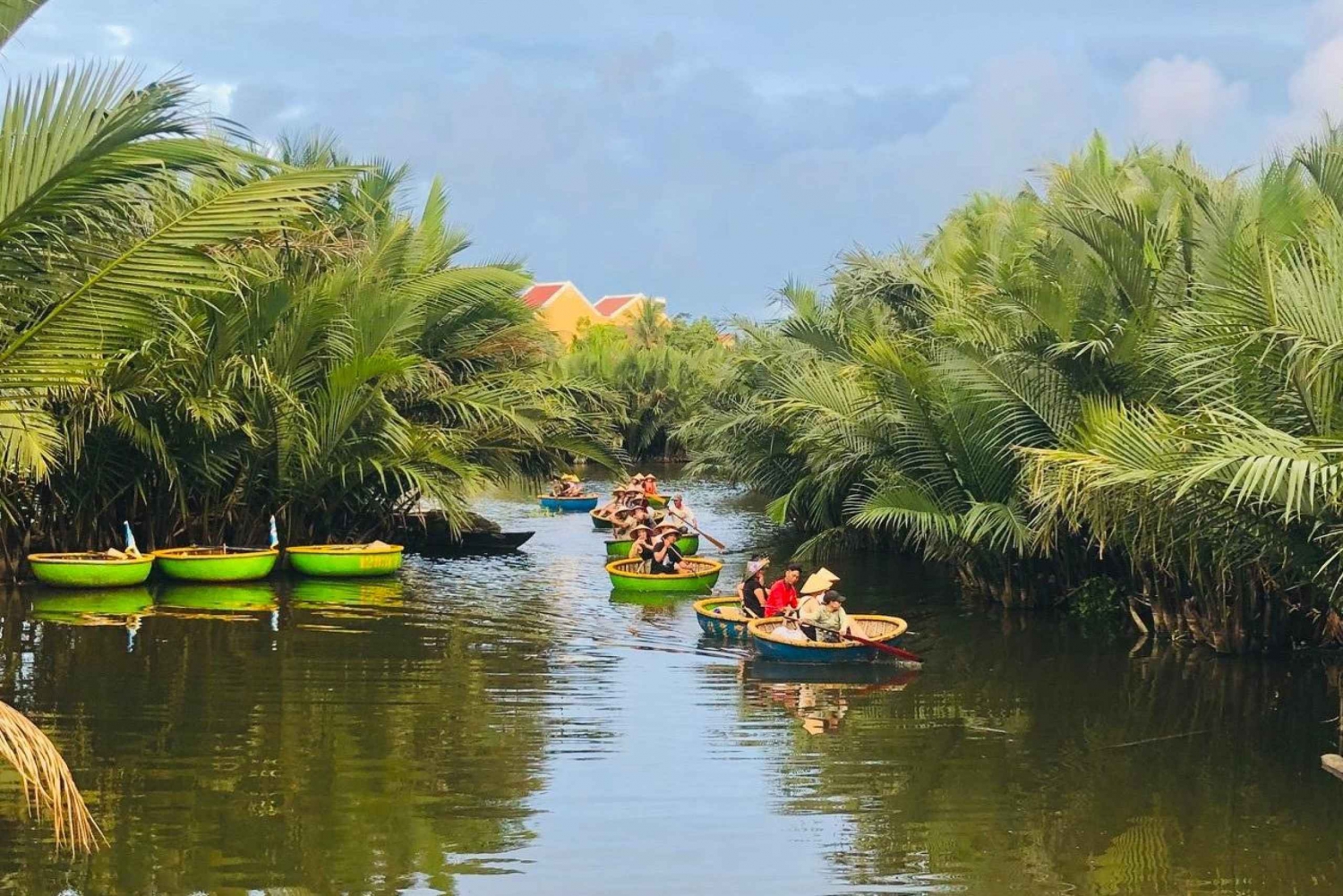 Hoi An Bamboo Basket Boat Tour with Two-way Transfers