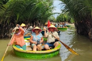 Hoi An: Hoi Hoi: Koriveneajelu kookospähkinämetsässä