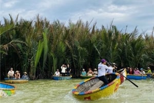 Hoi An: tour en barco con fabricación de linternas y clase de cocina