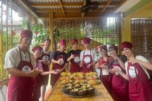 Hoi An: tour en barco con fabricación de linternas y clase de cocina