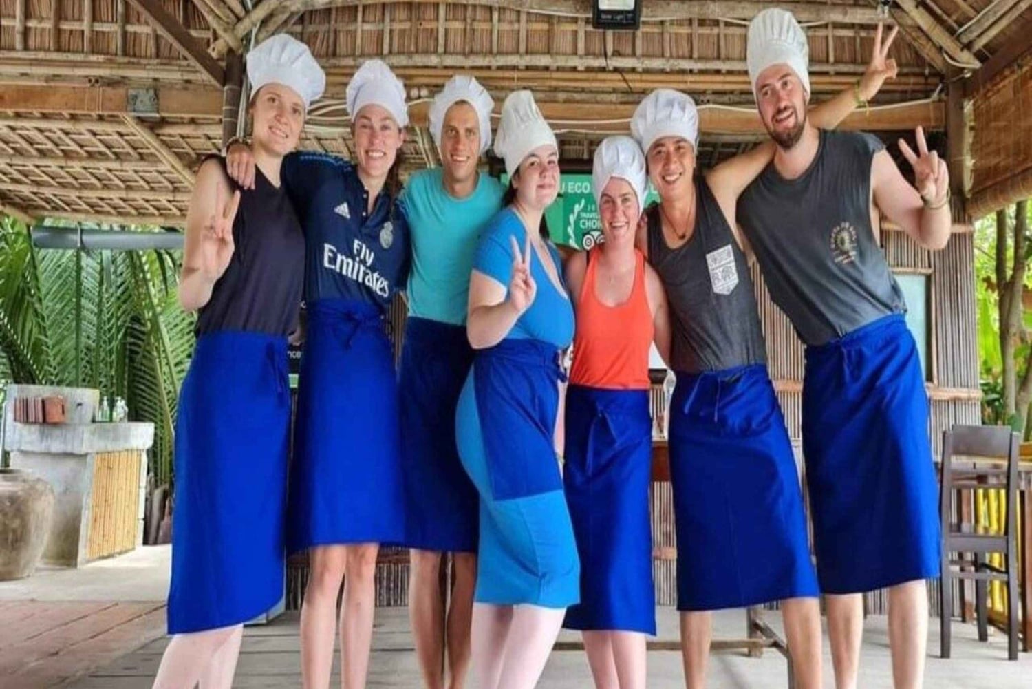 Hoi An: clase de cocina en Bay Mau con opción de visita al mercado y paseo en barca de bambú