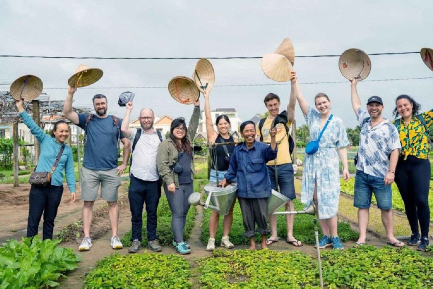 Hoi An: Cam Thanh & Tra Que Guided Bike Tour with Lunch
